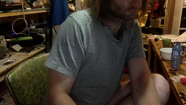 hairyhungnaughtyguy webcam