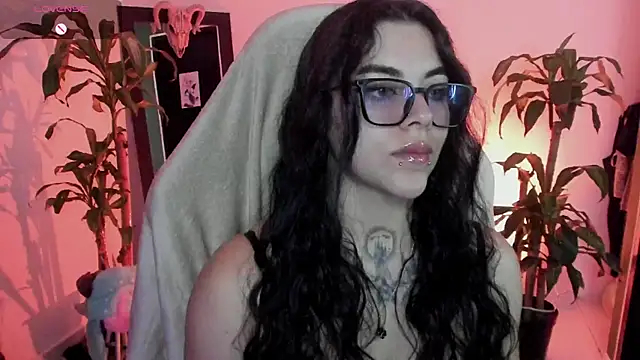 MissCharlottte_18 webcam