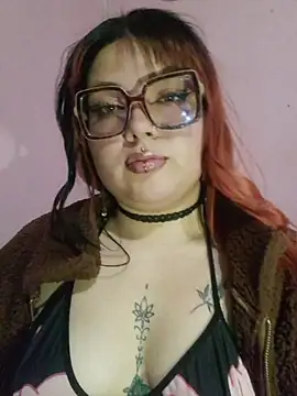 curvy_latina webcam