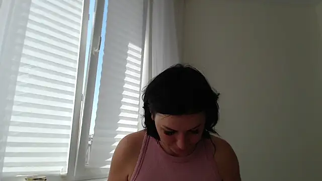 KimmmyVelour webcam