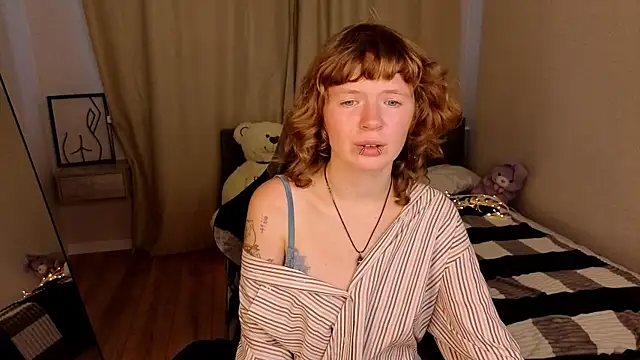 VioletDesiree webcam