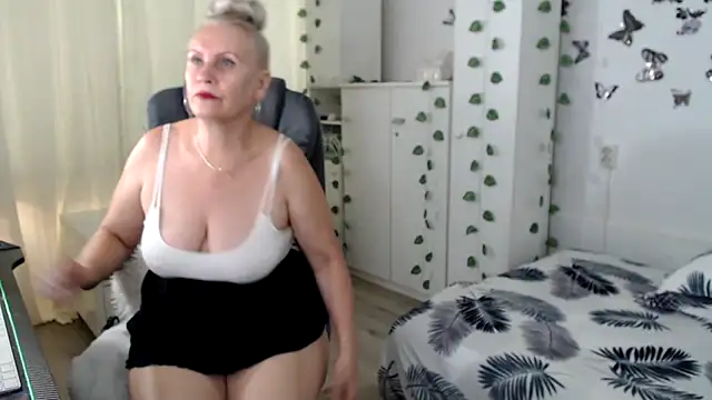 Ghertrude52 webcam