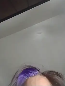 THEBEDroomdoOR webcam
