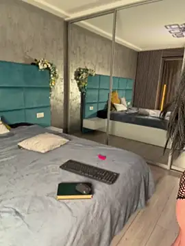LunaAlya webcam