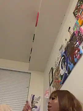 Kaysfatjuicepuss live cam on StripChat