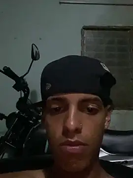 Aleexxx_2005 webcam