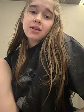 HornyGirlH webcam