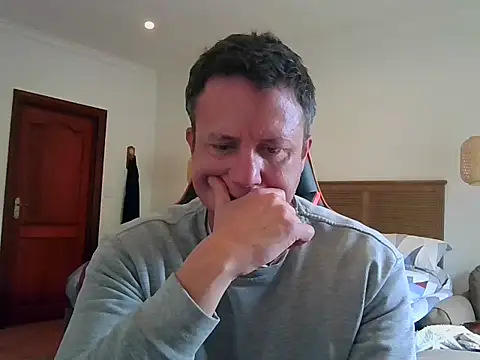 TroyDieselXXX live cam on StripChat