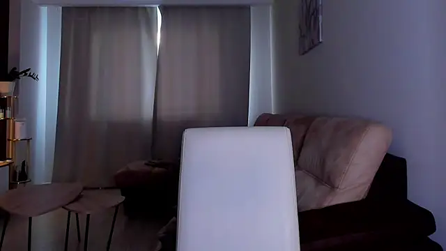 AdeleShinemm webcam