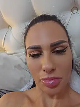 KatiaDivine webcam