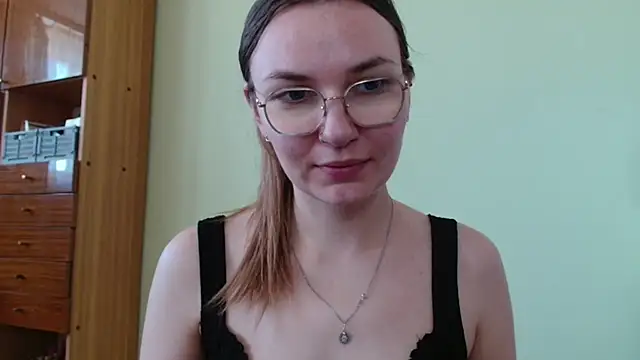 LooveELLYx webcam