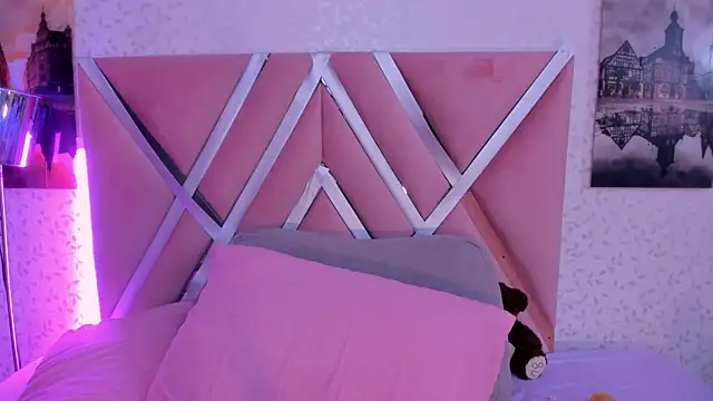 aniemorningstar webcam