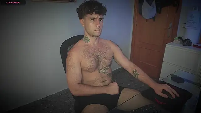 HonestAndrew webcam