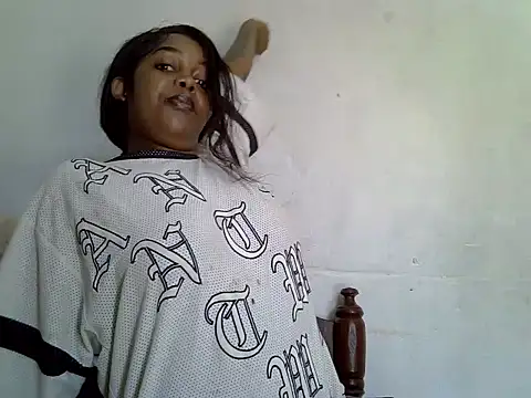 bianca0011 - Bianca0011's free webcam - UK Sex Cams