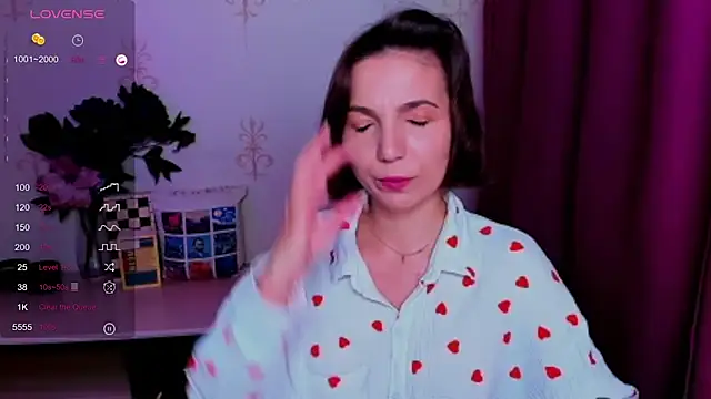 KindHazelHere_ webcam