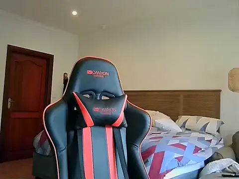TroyDieselXXX webcam