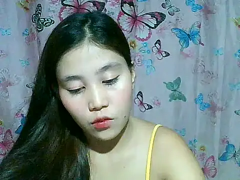 SexyAsianPussy4u webcam