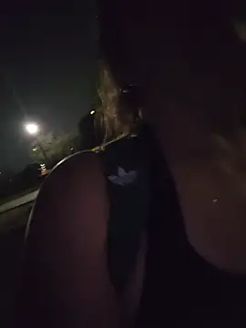 HeyyImHarlowe live sex cam