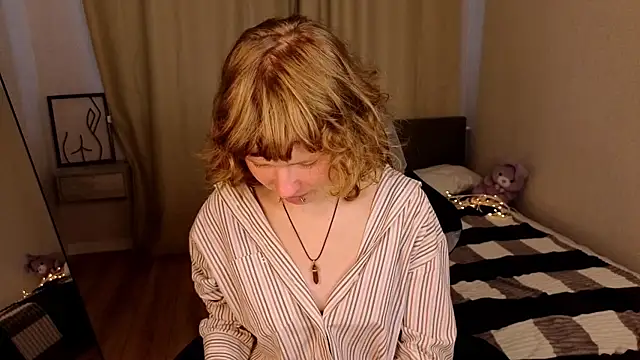 VioletDesiree webcam