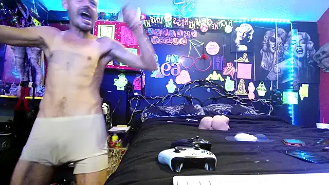 DaddyAndSplashQueen webcam