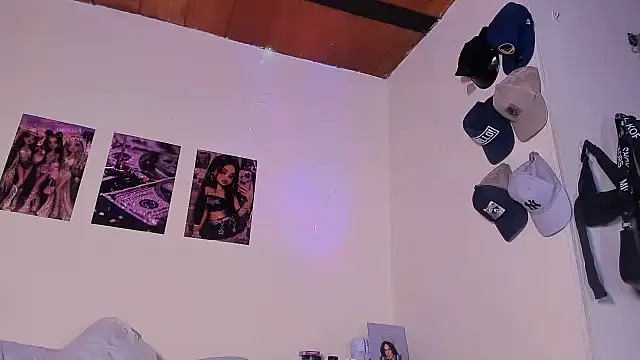 Marian_Cristal webcam