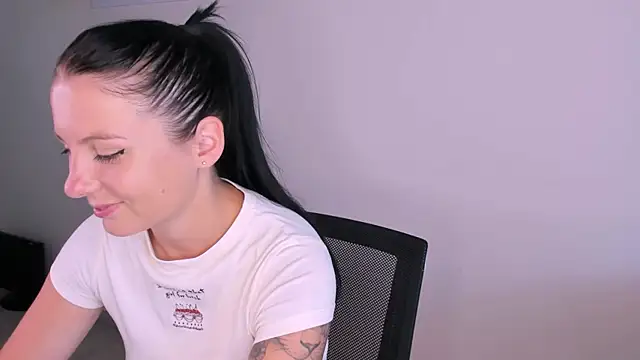 Elle_Pearl_ webcam