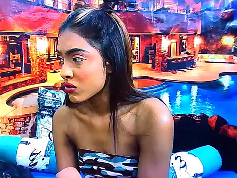 IndianPretty14u2Luv webcam