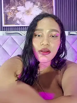 Sara_Chanel_
