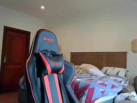 TroyDieselXXX webcam