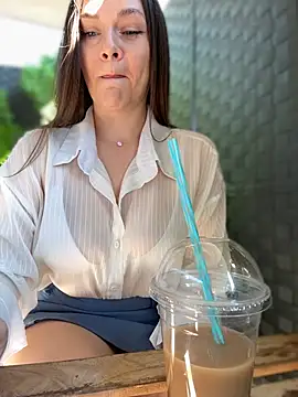CrazyTori live cam on StripChat