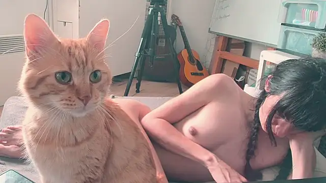 CeriseLapine webcam