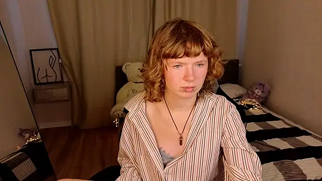 VioletDesiree webcam