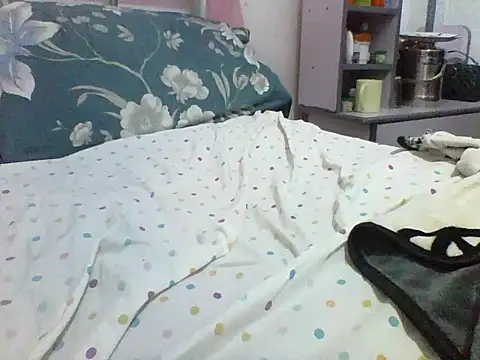 sweet_apple270 webcam