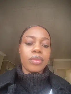 NAUGHTYSHALOTXX live sex cam