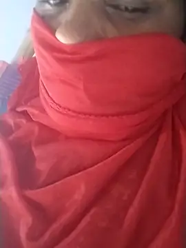 kavinila143 live cam on StripChat
