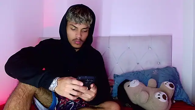 Angel_foxc13 webcam