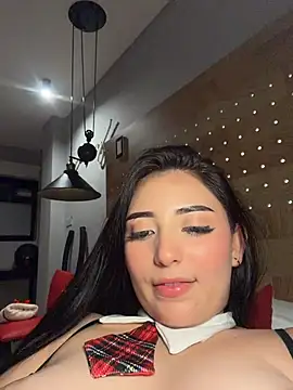 LilithHarperr_ live cam on StripChat