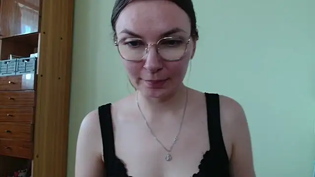 LooveELLYx webcam