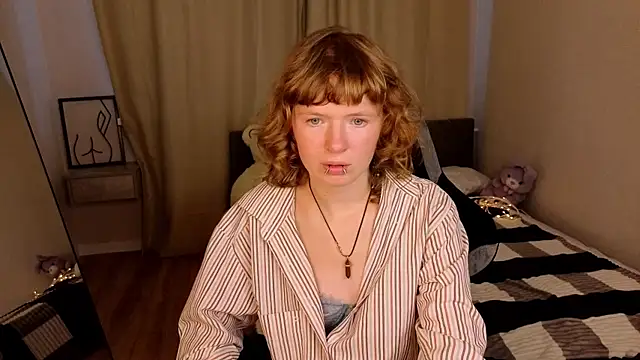 VioletDesiree webcam