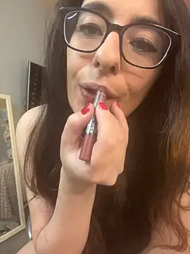 Curvy_bigtitts webcam