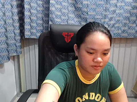 prettykrysgirl webcam