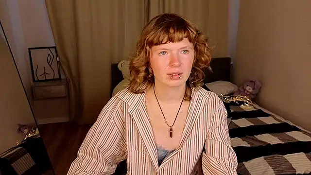 VioletDesiree webcam
