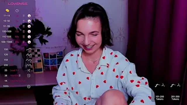 KindHazelHere_ webcam