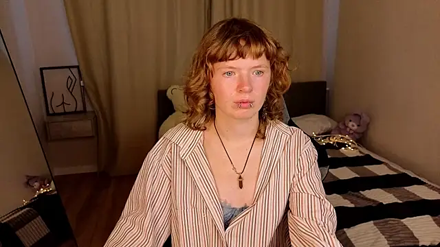 VioletDesiree webcam