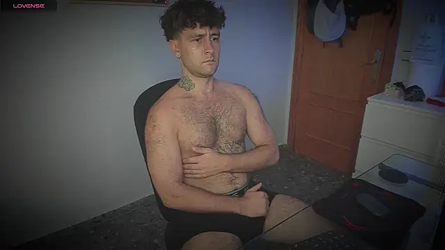 HonestAndrew webcam