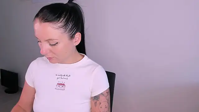 Elle_Pearl_ webcam