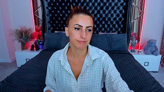 Rebecca_Diamond webcam