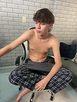 Nicola_hard webcam