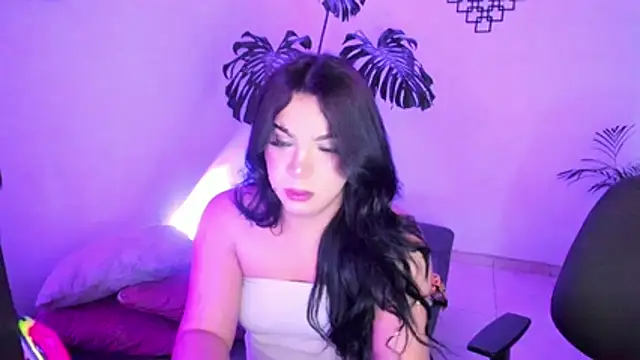 linda_zaam83866 webcam