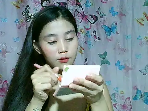 SexyAsianPussy4u webcam